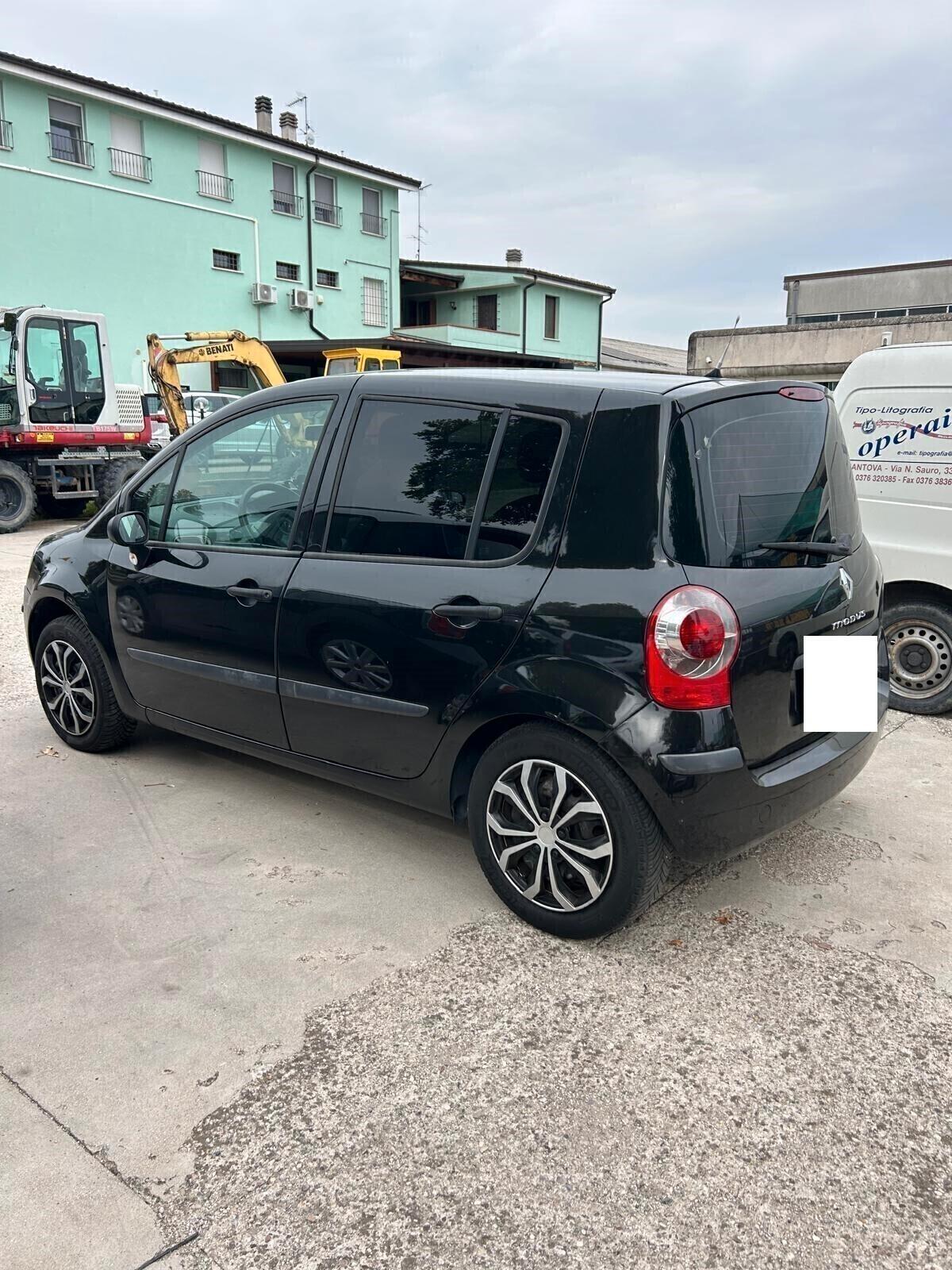 Renault Modus 1.2 16V Dynamique 5 Porte ok neo patentati