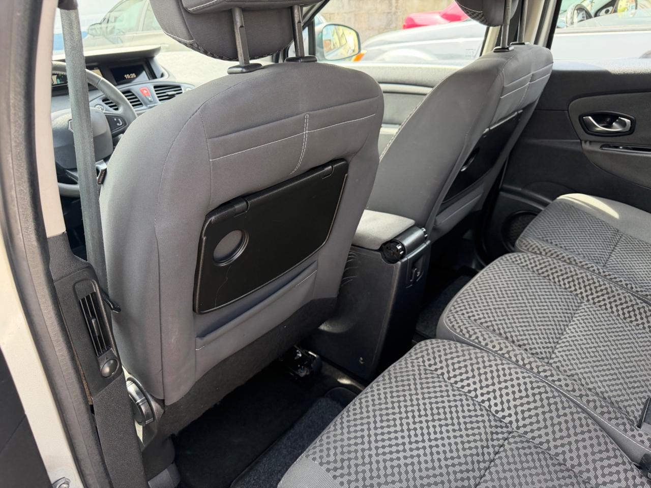 Renault Scenic Xmod 1.5 dCi 110CV