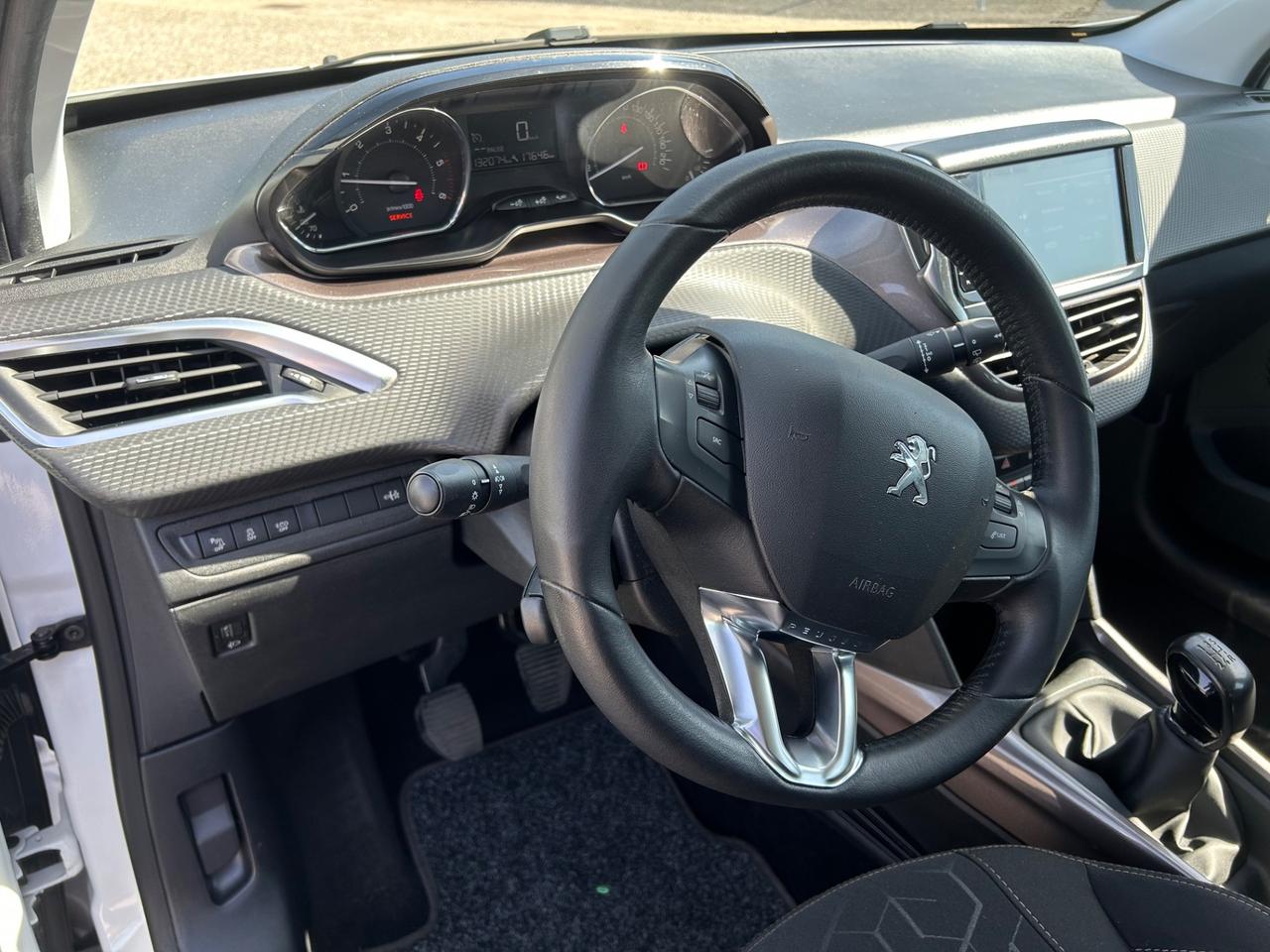 Peugeot 2008 1.6 e-HDi 92 CV