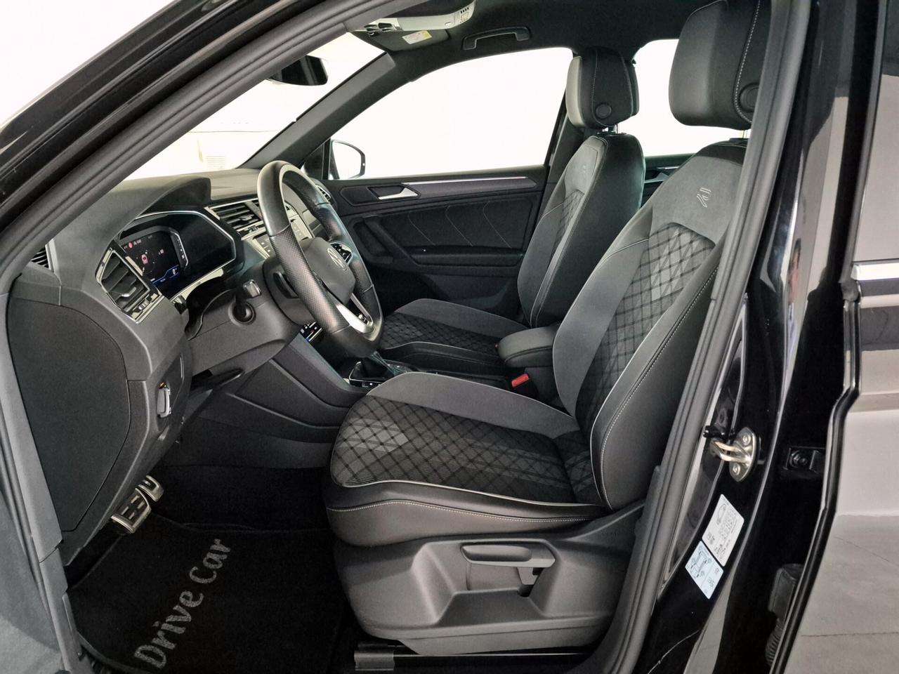 Volkswagen Tiguan 2.0 TDI 150 CV SCR DSG R-Line