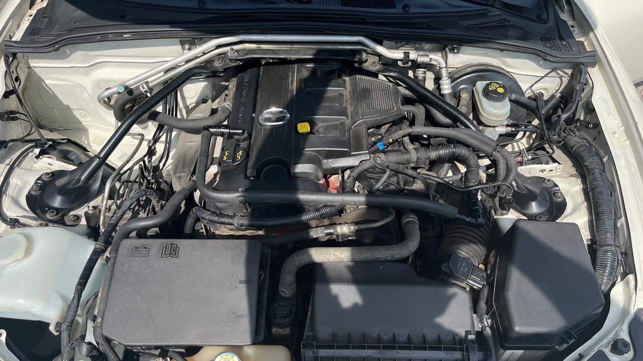 Mazda MX-5 Roadster Coupé 1.8L 16V Niseko