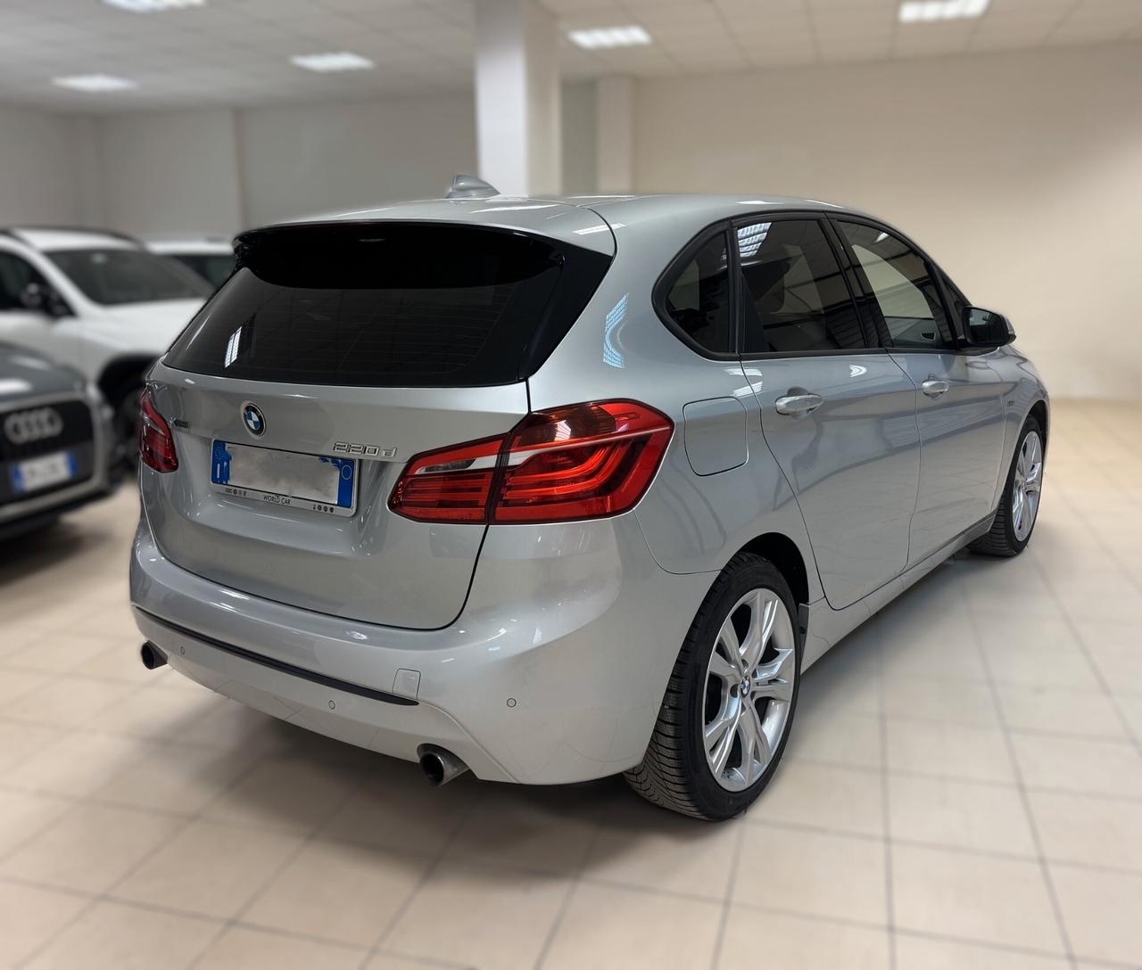 Bmw 2er Active Tourer 220d xDrive Sport aut.