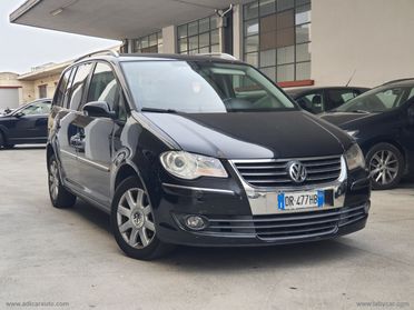 VOLKSWAGEN Touran 2.0 TDI DPF 7 POSTI