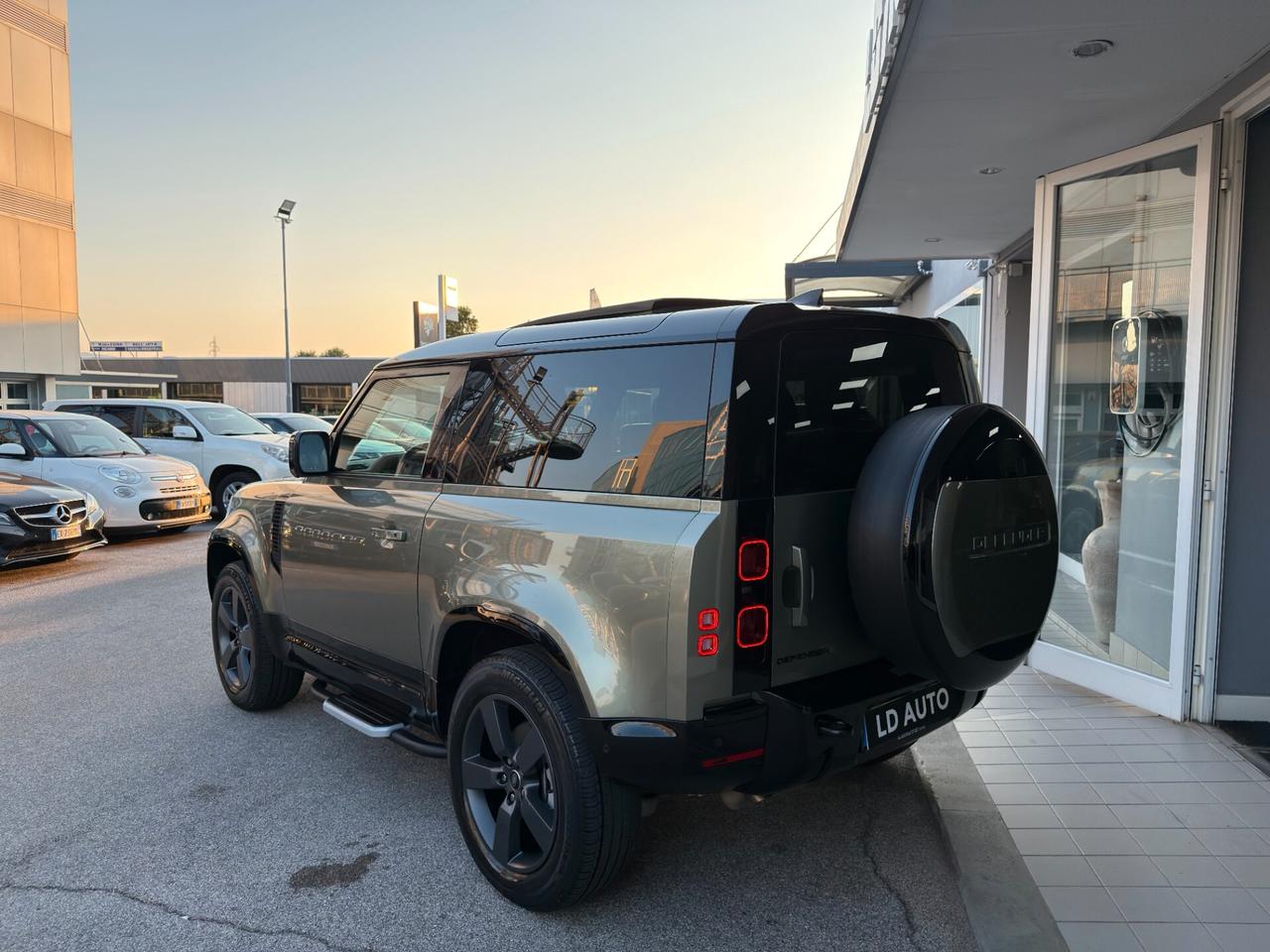 Land Rover Defender 90 3.0D I6 250 CV AWD Auto X-Dynamic HSE TETTO APRIBILE