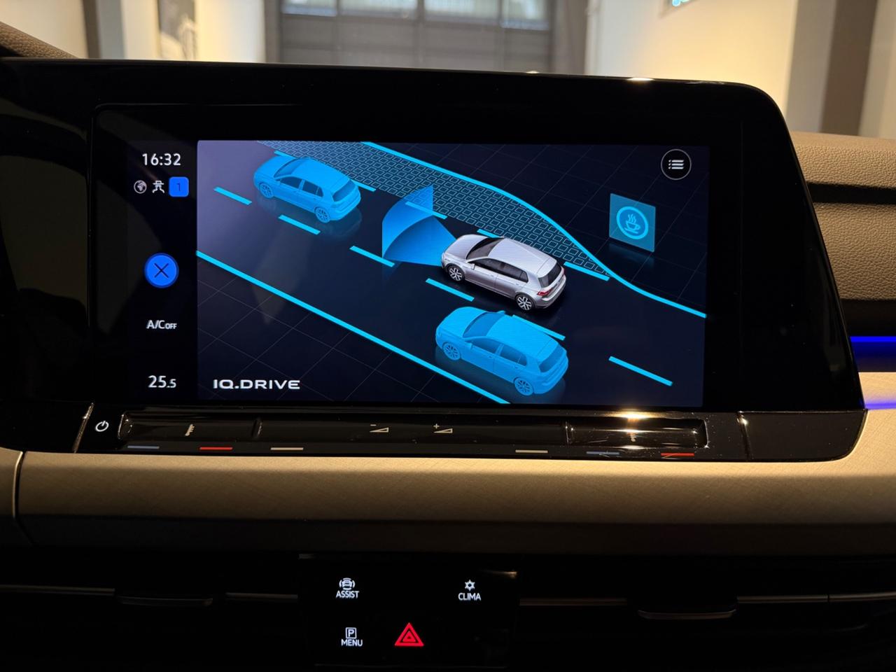 Volkswagen Golf 2.0 Tdi 115CV Life LED/LUCI AMBIE