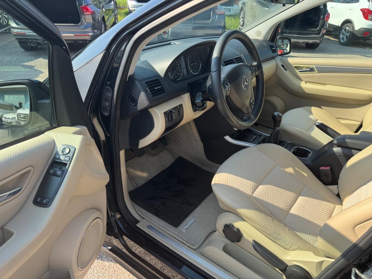 Mercedes-benz A 160 CDI Avantgarde Neopatentati