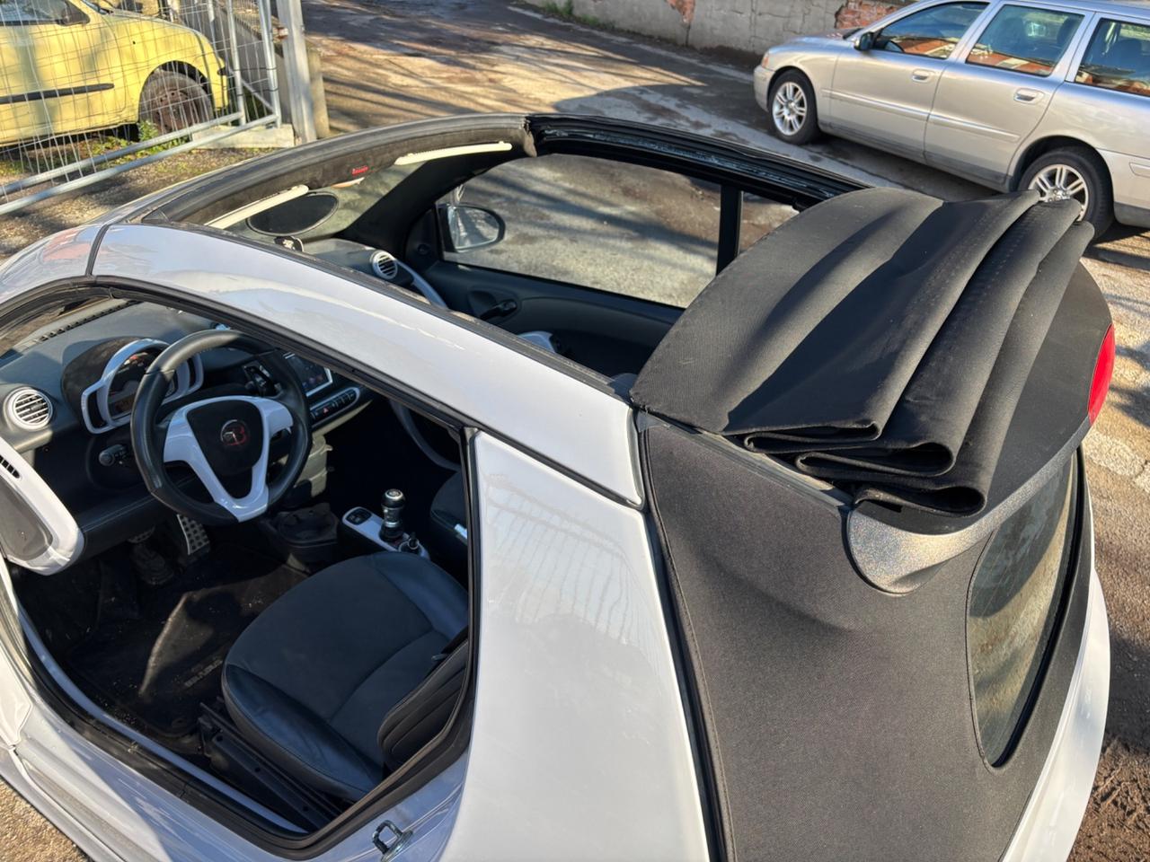 Smart ForTwo 1000 72 kW cabrio BRABUS Xclusive