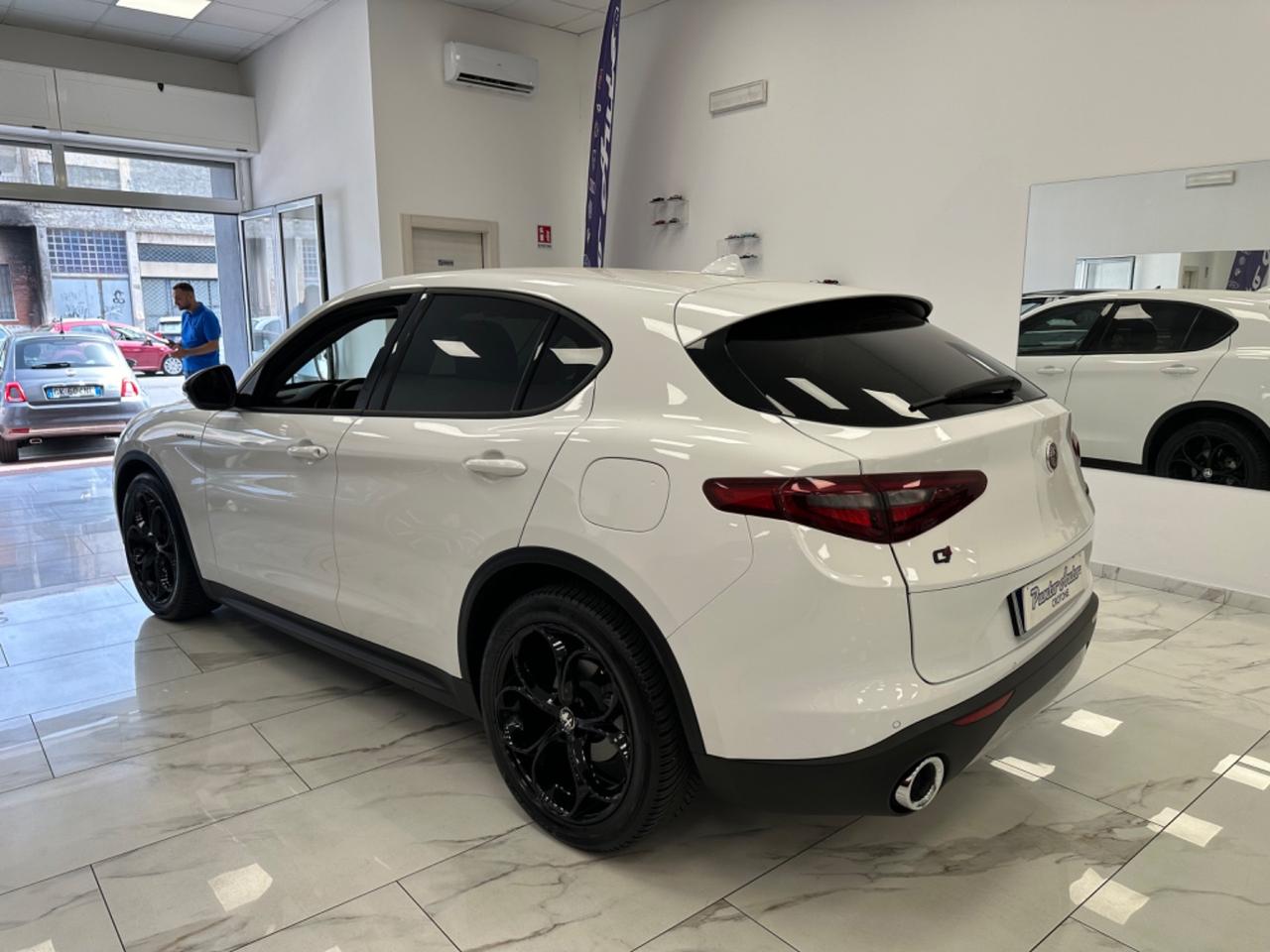 Alfa Romeo Stelvio 2.2 Turbodiesel 180 CV AT8 RWD Business