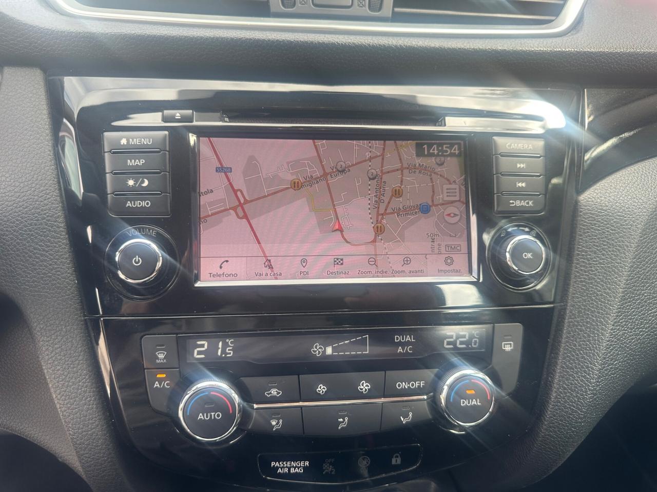 NISSAN QASHQAI 1.5 116CV AUTOM+NAVI+R.CAMERA+LED