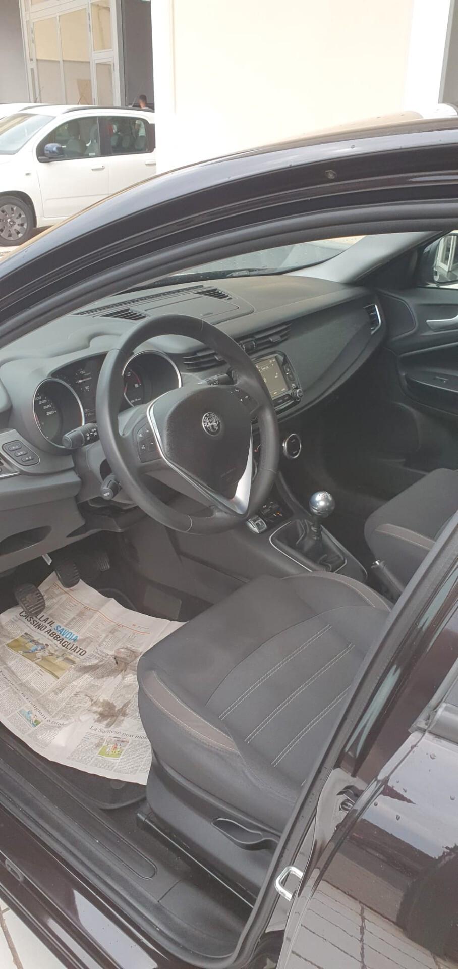 Alfa Romeo Giulietta 1.6 JTDm 120 CV Super Launch Edition