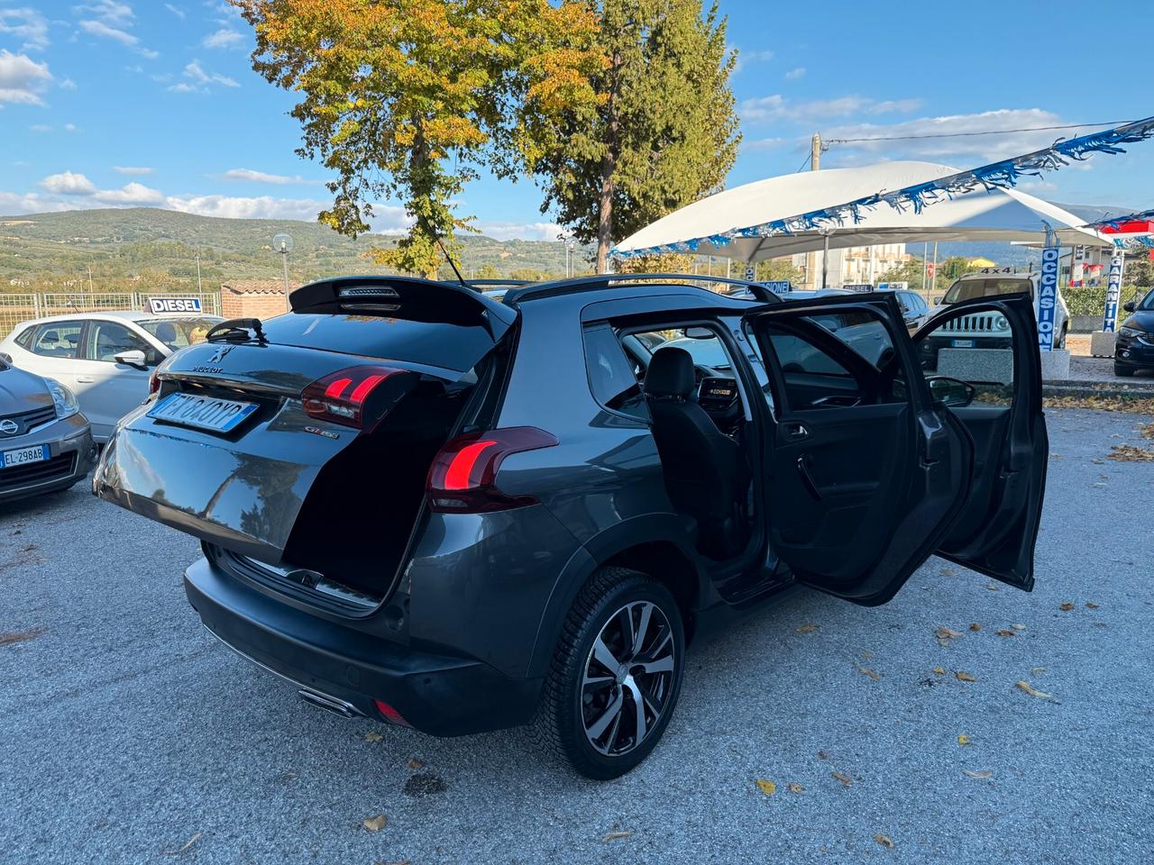 " UNA CHICCA " Peugeot 2008 Pure Turbo GT Line