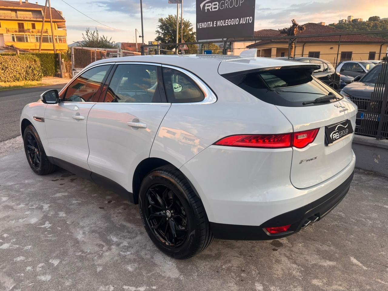 Jaguar F-Pace 2.0 D 180 CV AWD aut. Prestige