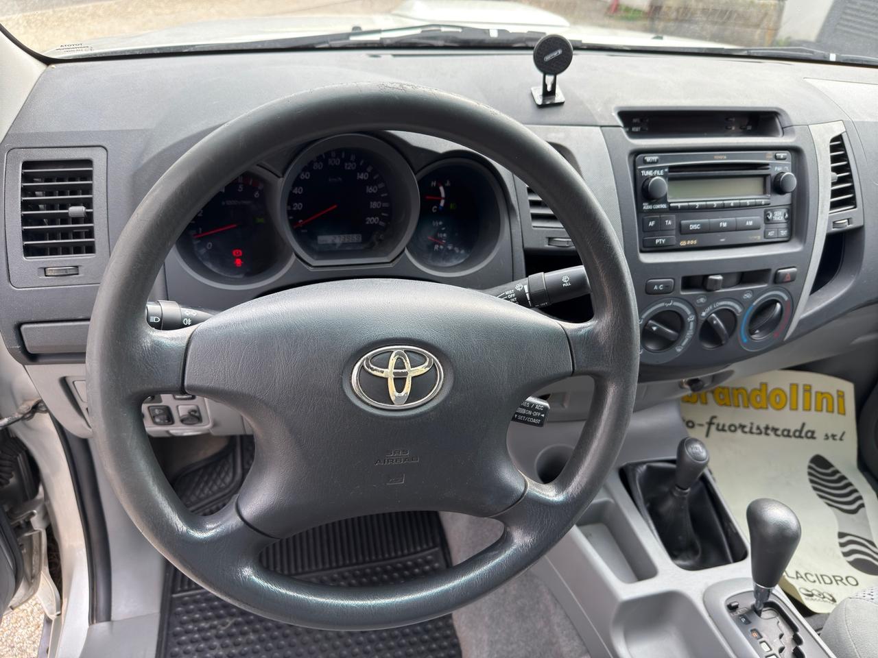 Toyota Hilux 3.0 D-4D DOPPIA CABINA my09" GANCIO TRAINO