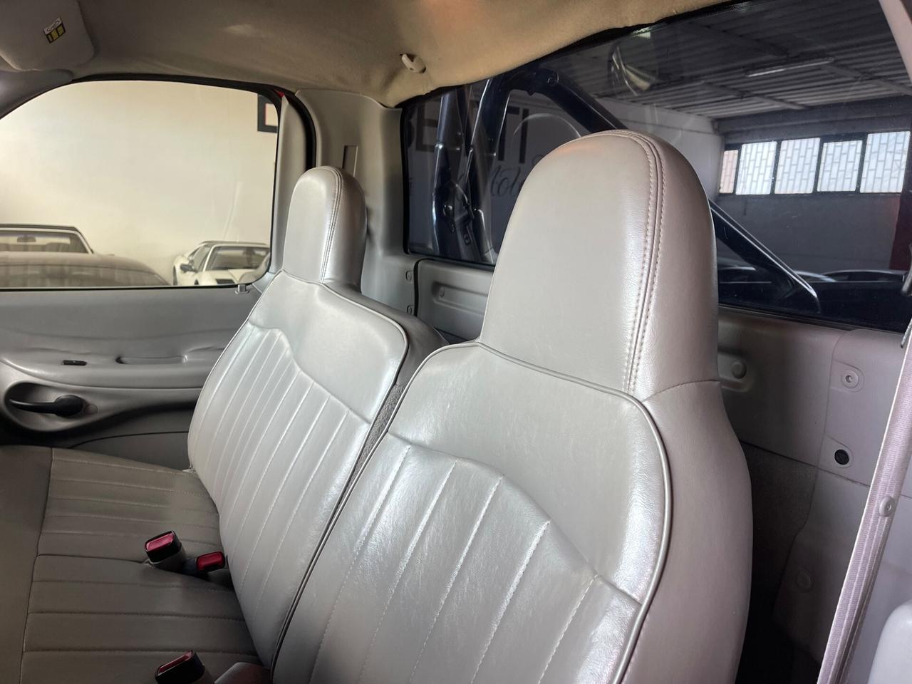 Ford F 150 XL 4.2 V6 4X4 PERMUTE RATE