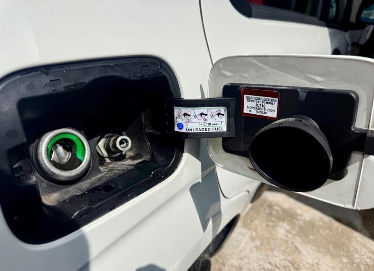 Fiat Panda Natural Power Neopatentati UNIPROPRIETÀ