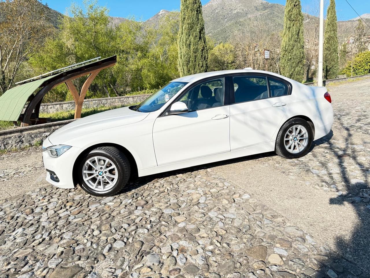 Bmw 318d 150Cv Berlina-Manuale-1Proprietario-Led-Garanzia 12 Mesi-