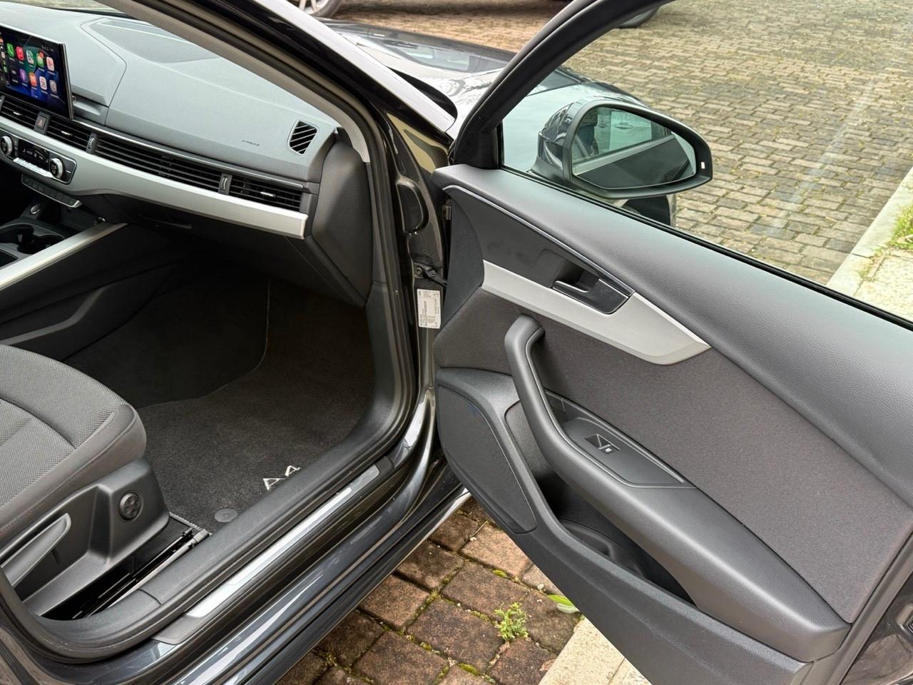 Audi A4 Avant TDI/163 CV S tronic SPORT/ KEYLESS/UNIPRO