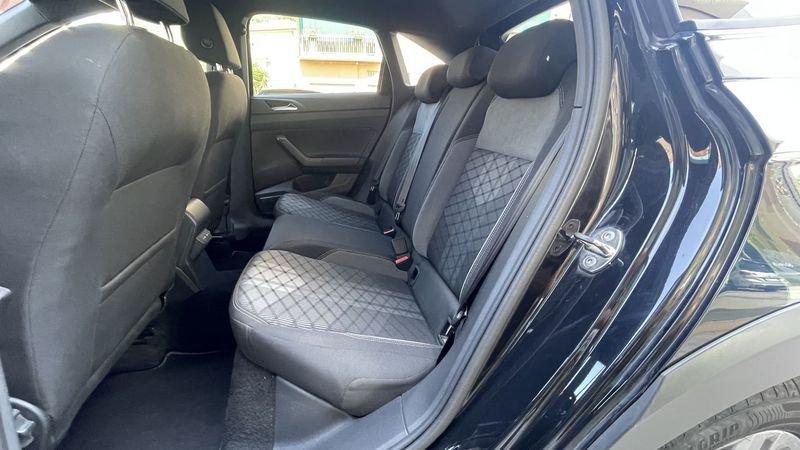 Volkswagen Taigo 1.0 TSI 110 CV R-Line