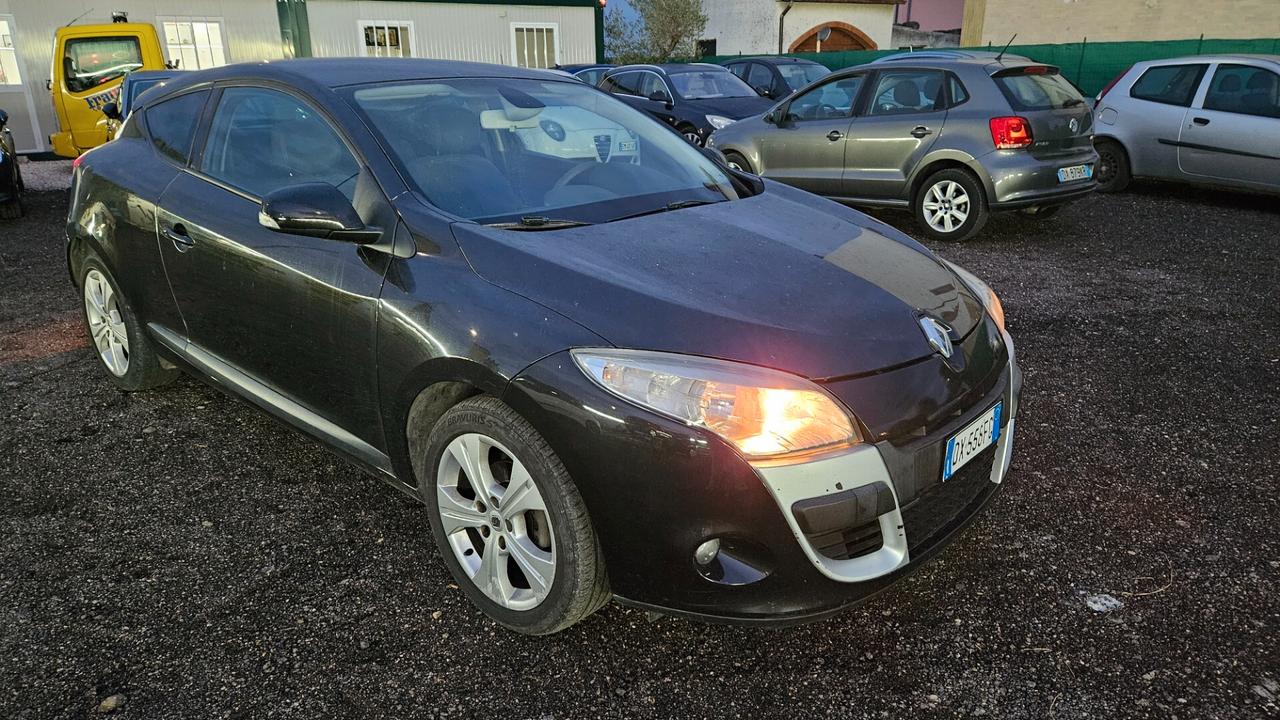 Renault Megane Mégane Coupé 1.9 dCi 130CV Dynamique