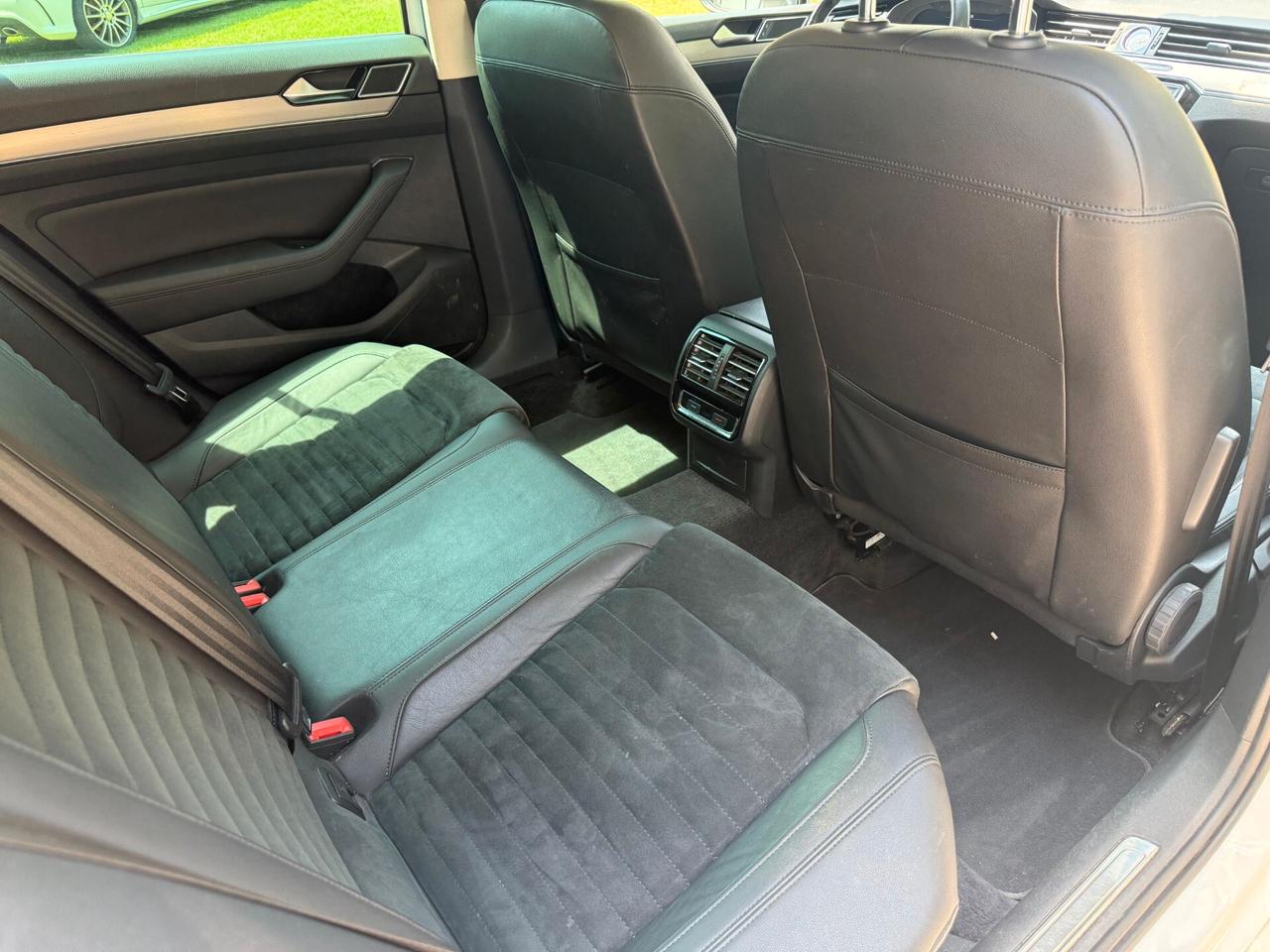 Volkswagen Passat Variant 2.0 TDI 4MOTION Highline -TAGLIANDI VW