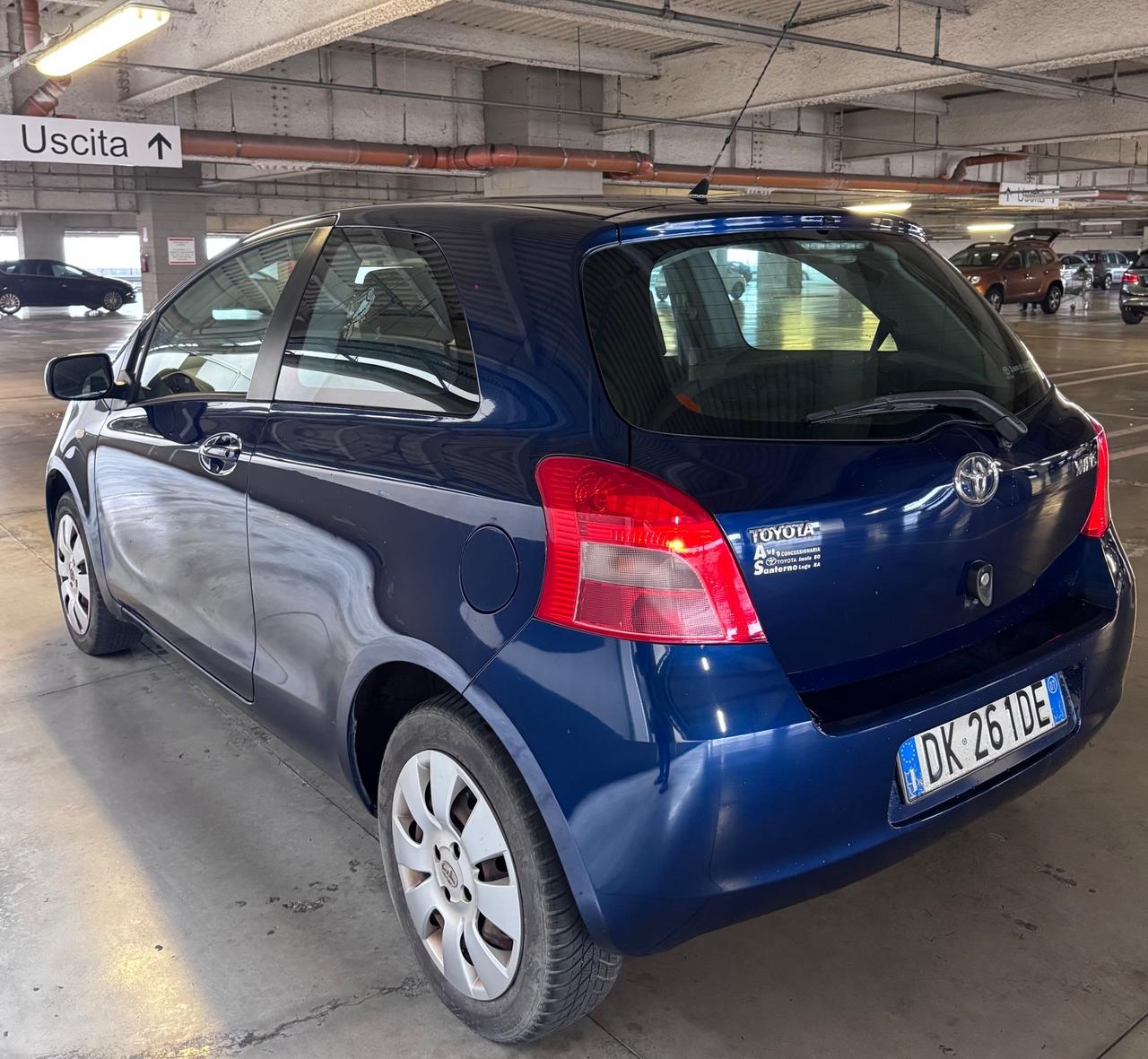 Toyota Yaris 1.0 3 porte Sol