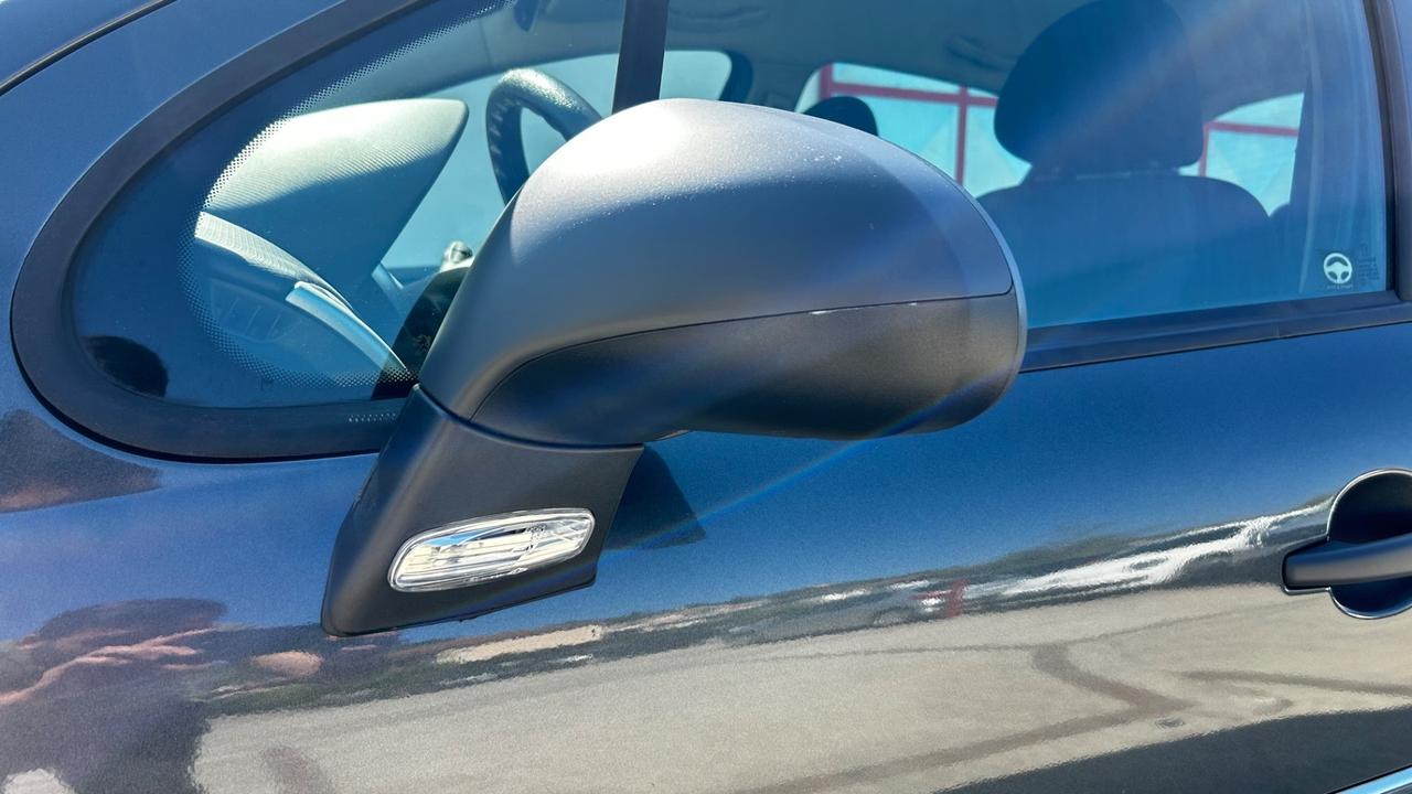 Peugeot 207 1.4 HDi 70CV 5p.