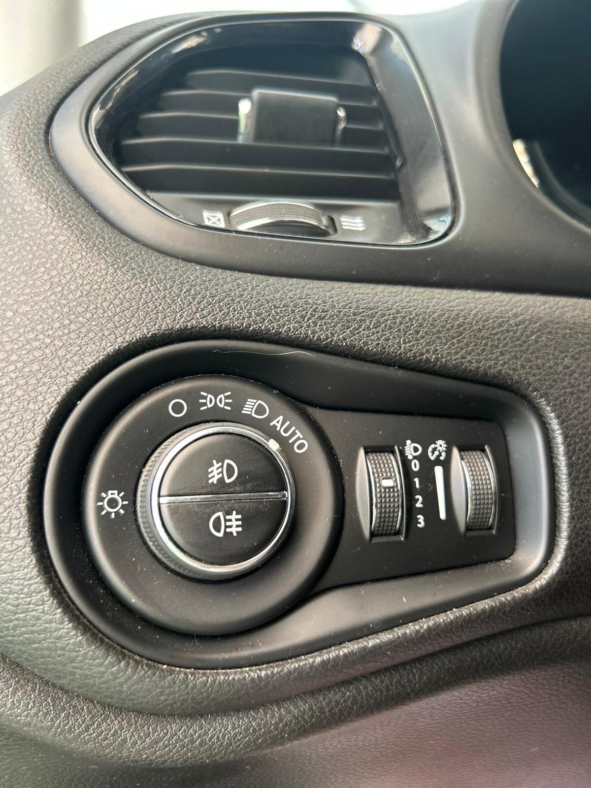 Jeep Renegade 1.6 Benzina E-TorQ 110 cv Special Edition brooklyn