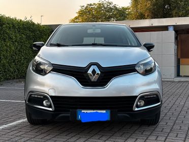 Renault Captur dCi 8V 90 CV Start&Stop Energy Life..CELL 393 690 2051 WUATSAPP