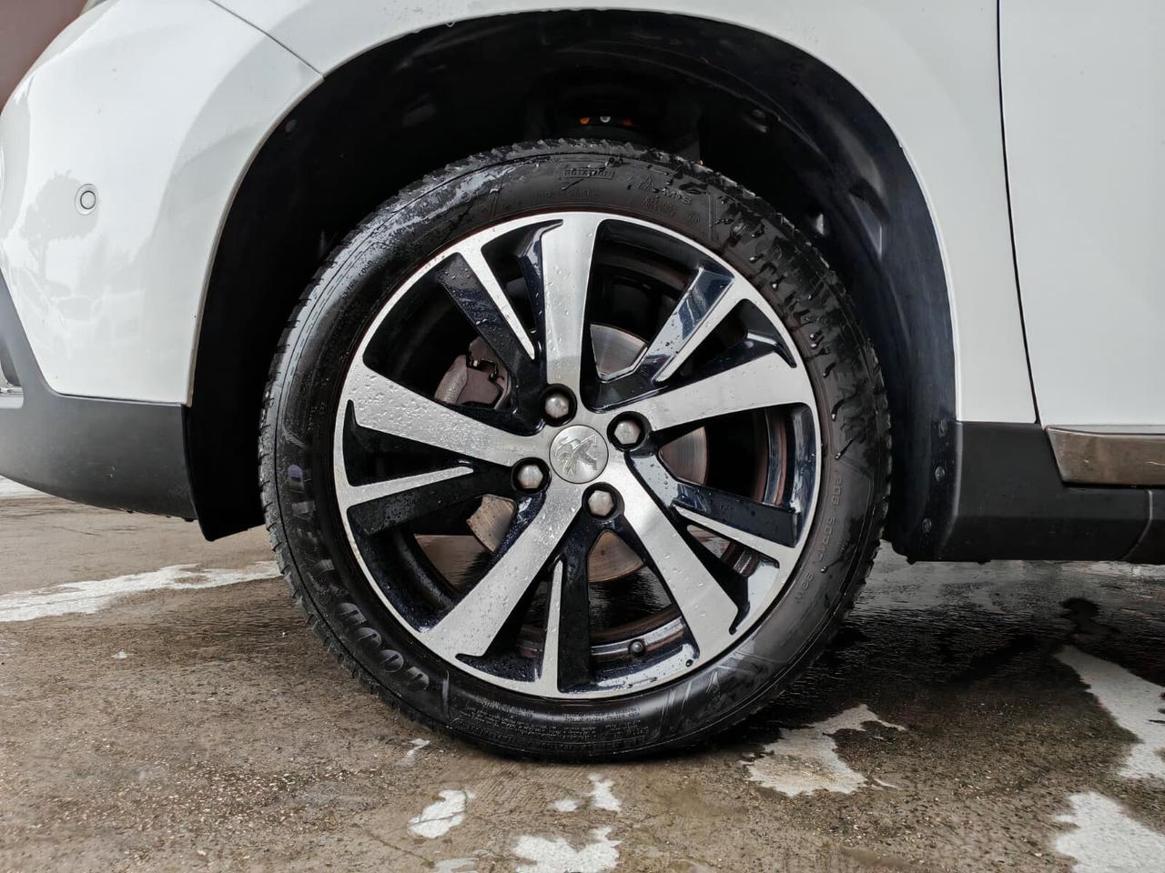 Peugeot 2008 BlueHDi 120 S&S Allure