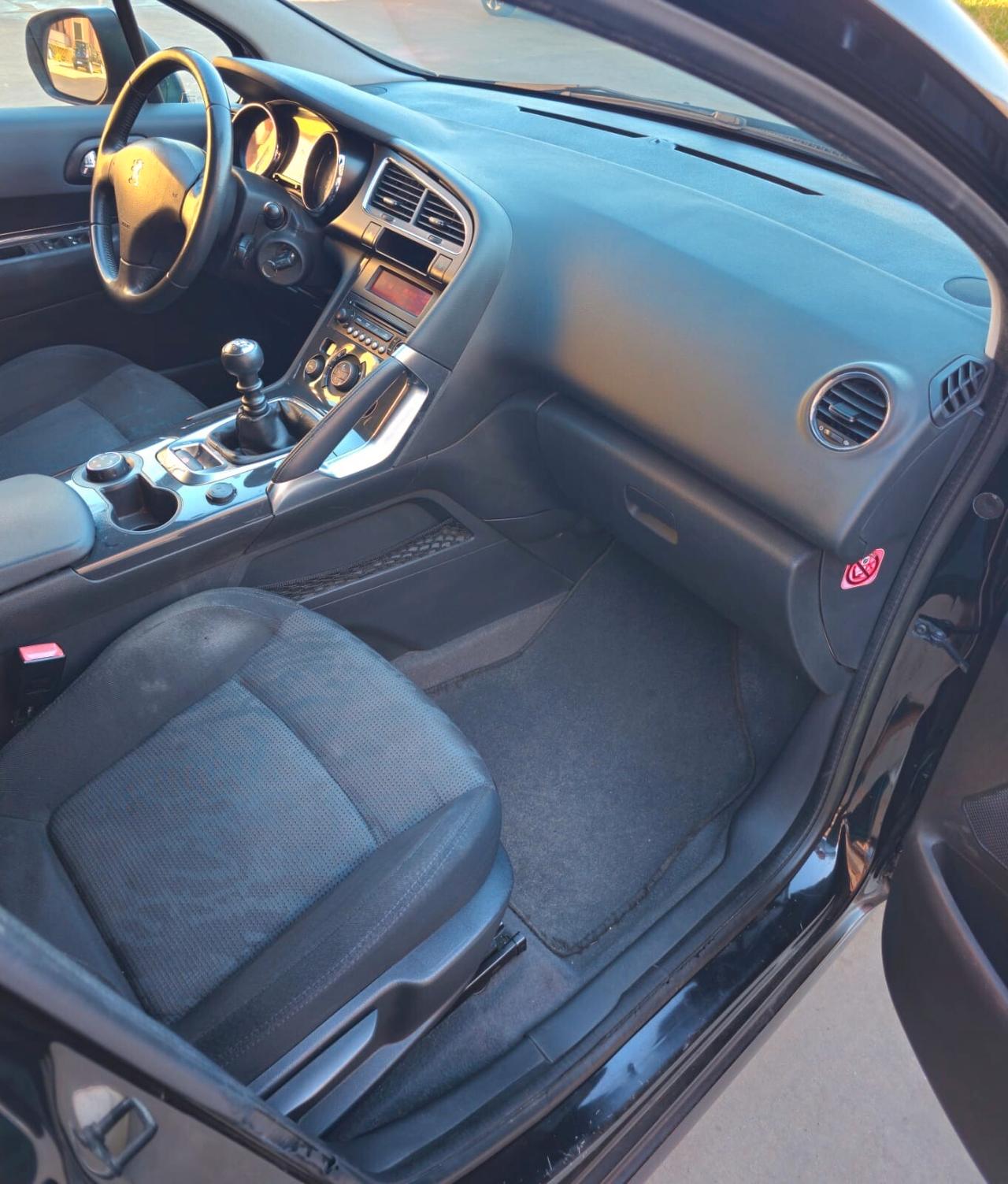 Peugeot 3008 1.6 HDi 112CV Active