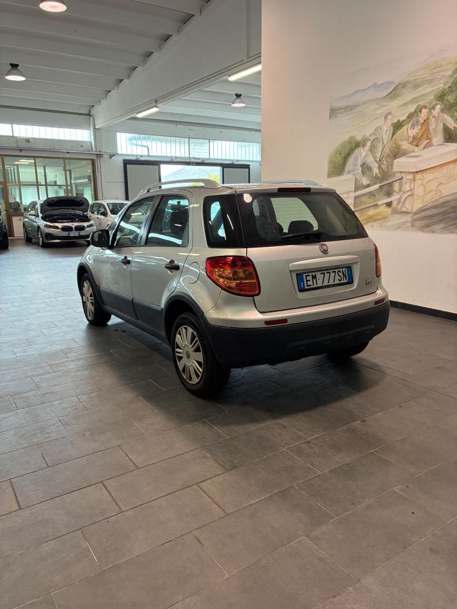 FIAT - Sedici - 2.0 MJT 4x4 Dynamic