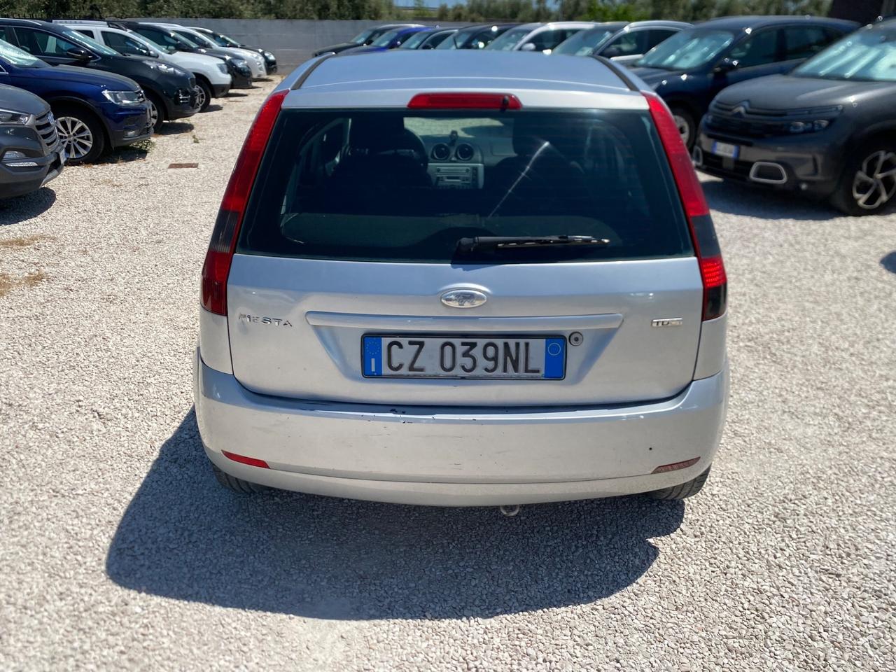 Ford Fiesta 1.4 TDCi 5p. Ghia DIESEL NEOPATENTATI