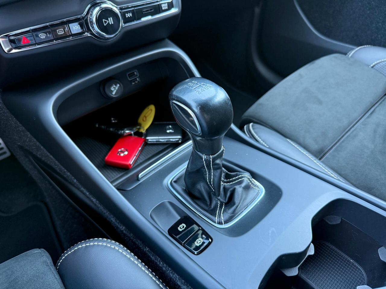 Volvo XC40 D3 R-design