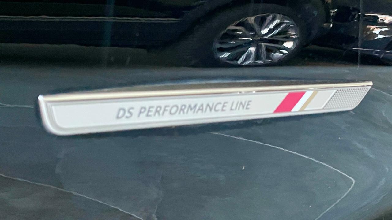 DS7 1.5 PERFORMANCE LINE 130 CV - FULL LED, PELLE, NEOPATENTATI