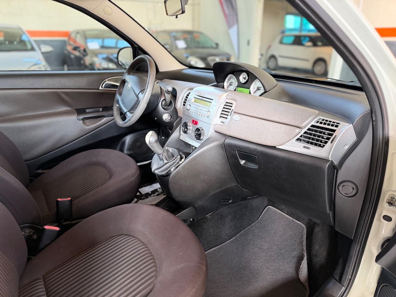 Lancia Ypsilon 1.3 MJT 75 CV Elle NEOPATENTATI