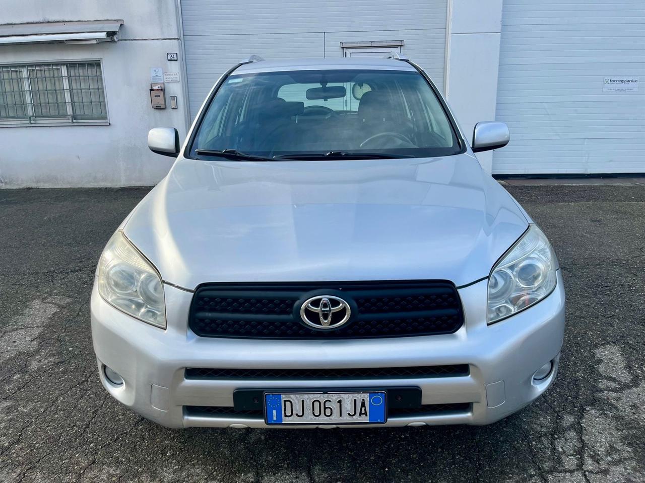 Toyota RAV4 2.2D-4D 155.000km 2007 4x4 perfetta