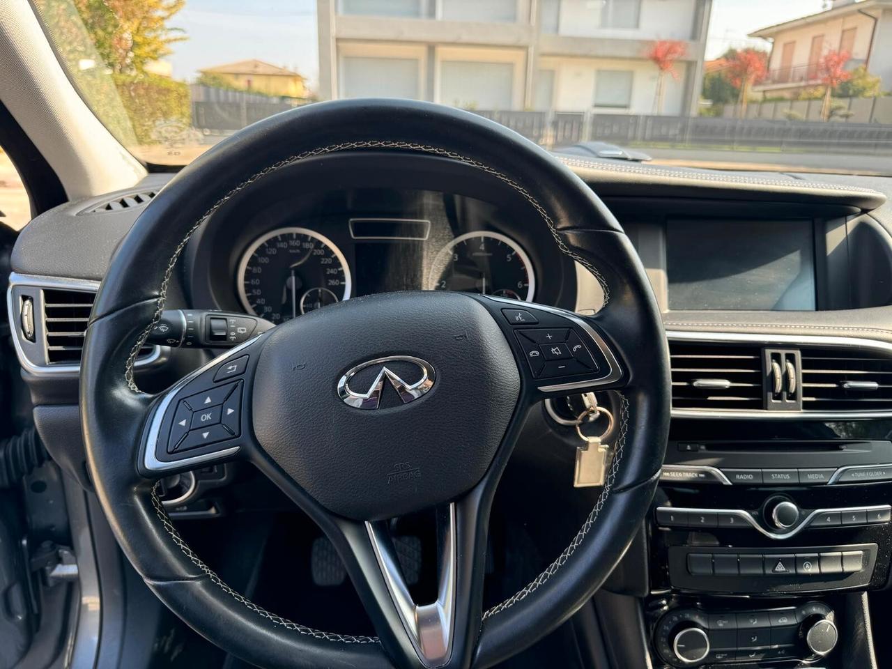 Infiniti Q30 1.5 diesel Premium Tech