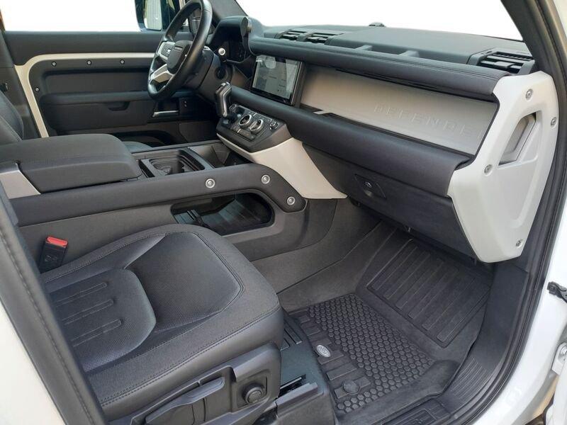 Land Rover Defender 2.0 SD4 240 110 S AWD auto