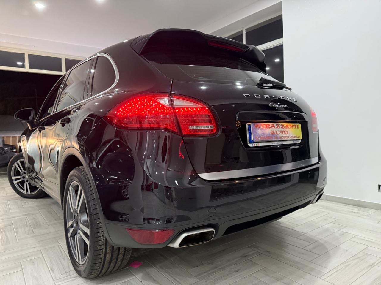Porsche Cayenne 3.0D 245CV PLATINUM EDITION DA VETRINA2014