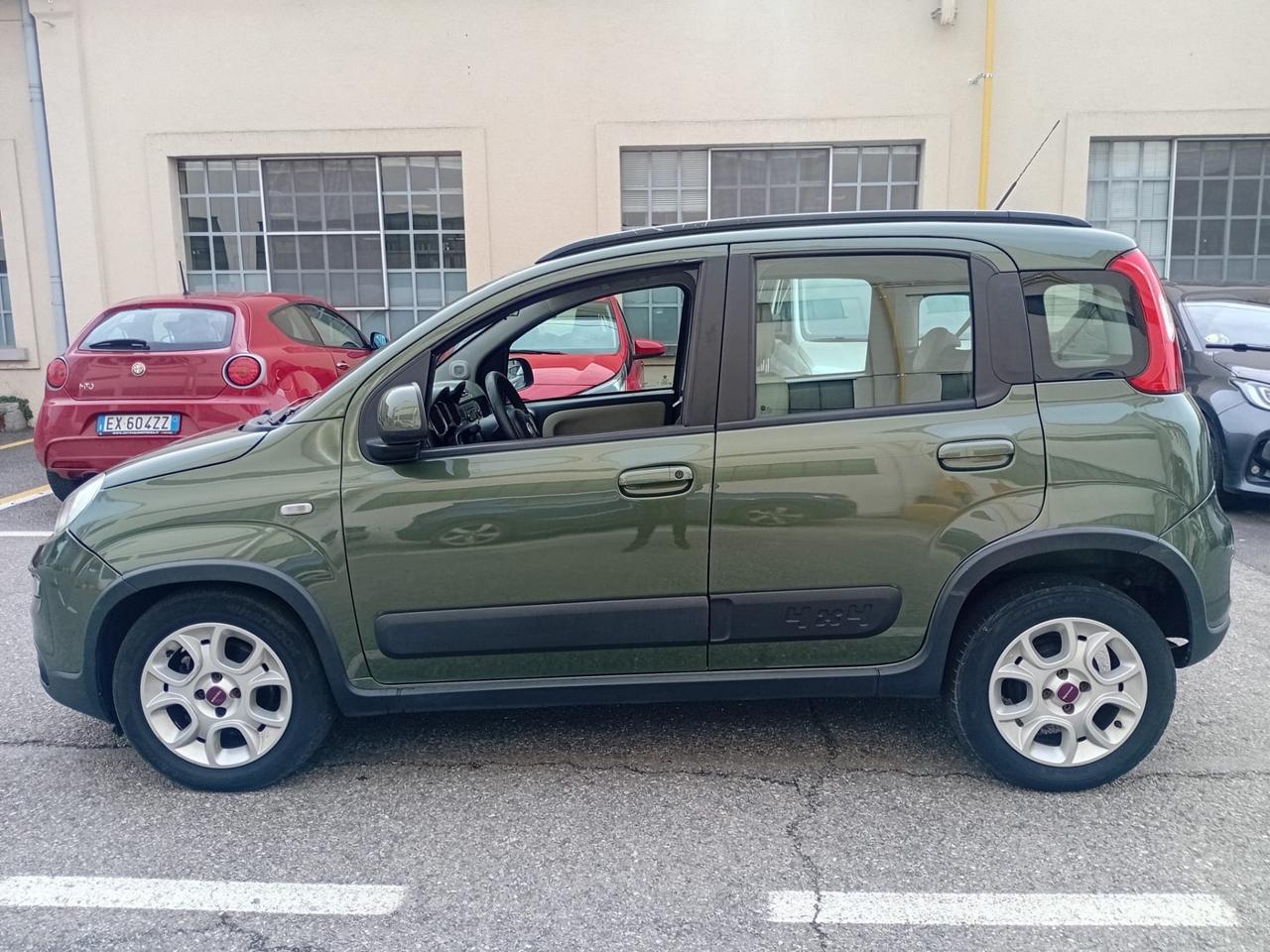 Fiat Panda 0.9 TwinAir Turbo Natural Power Trekking