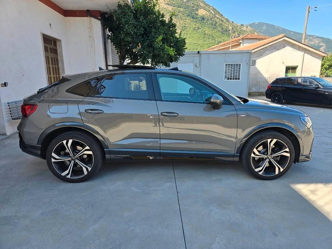 Audi Q3 40 TDI quattro S tronic line edition Identity Black