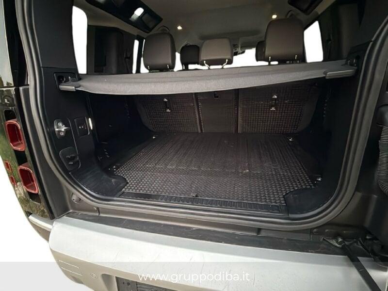 Land Rover Defender VII 2020 110 Diesel 110 3.0d i6 mhev SE awd 200cv auto