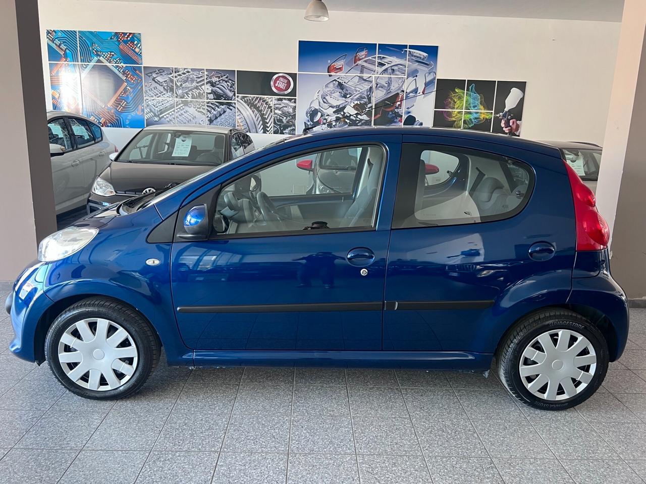 Peugeot 107 5p 1.0 70cv Urban Move CLIMA/RADIO PERFETTA!!