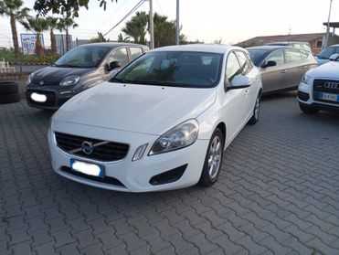 Volvo V60 D3 Geartronic Summum