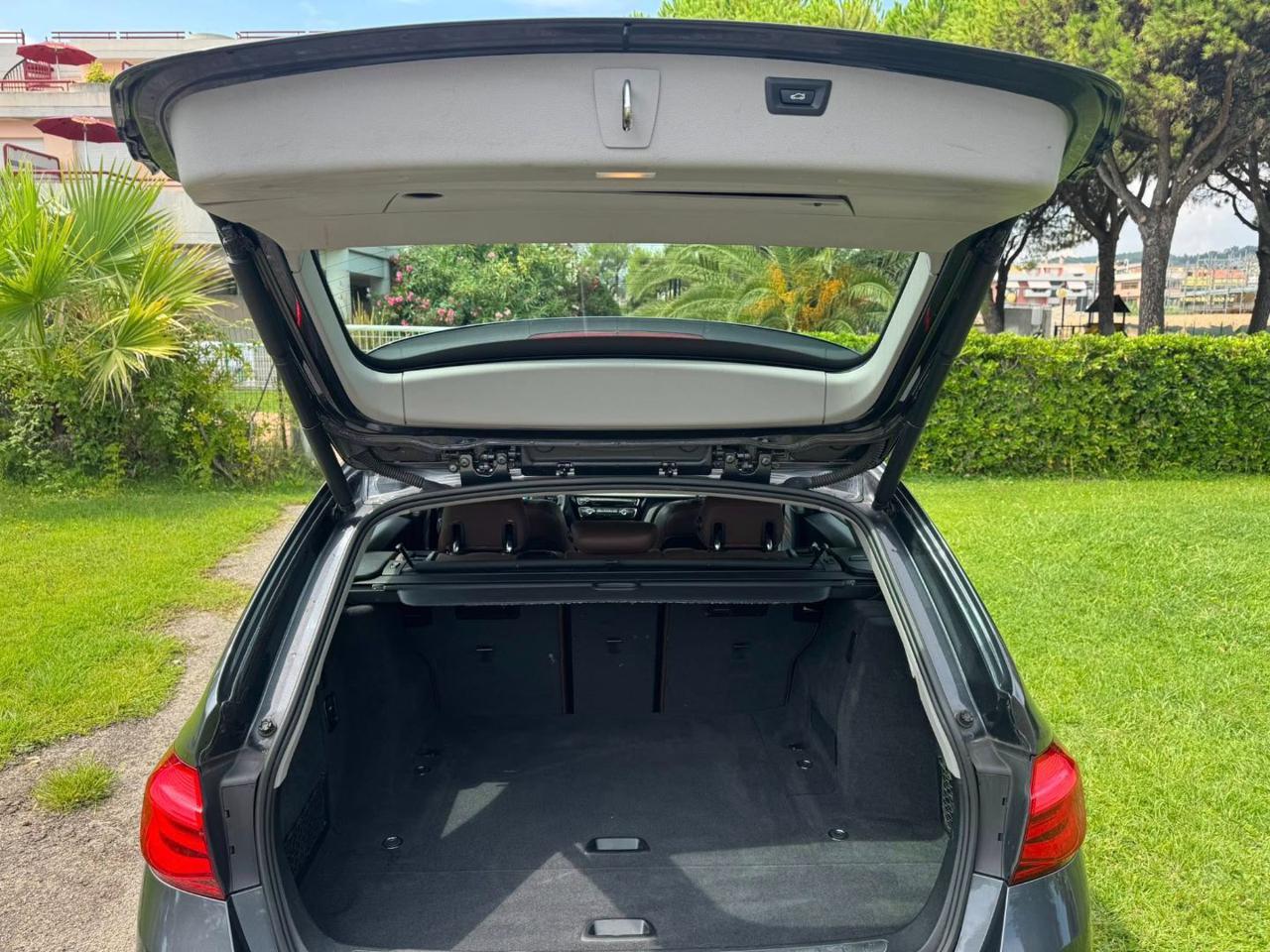 BMW 318 d Touring Luxury auto
