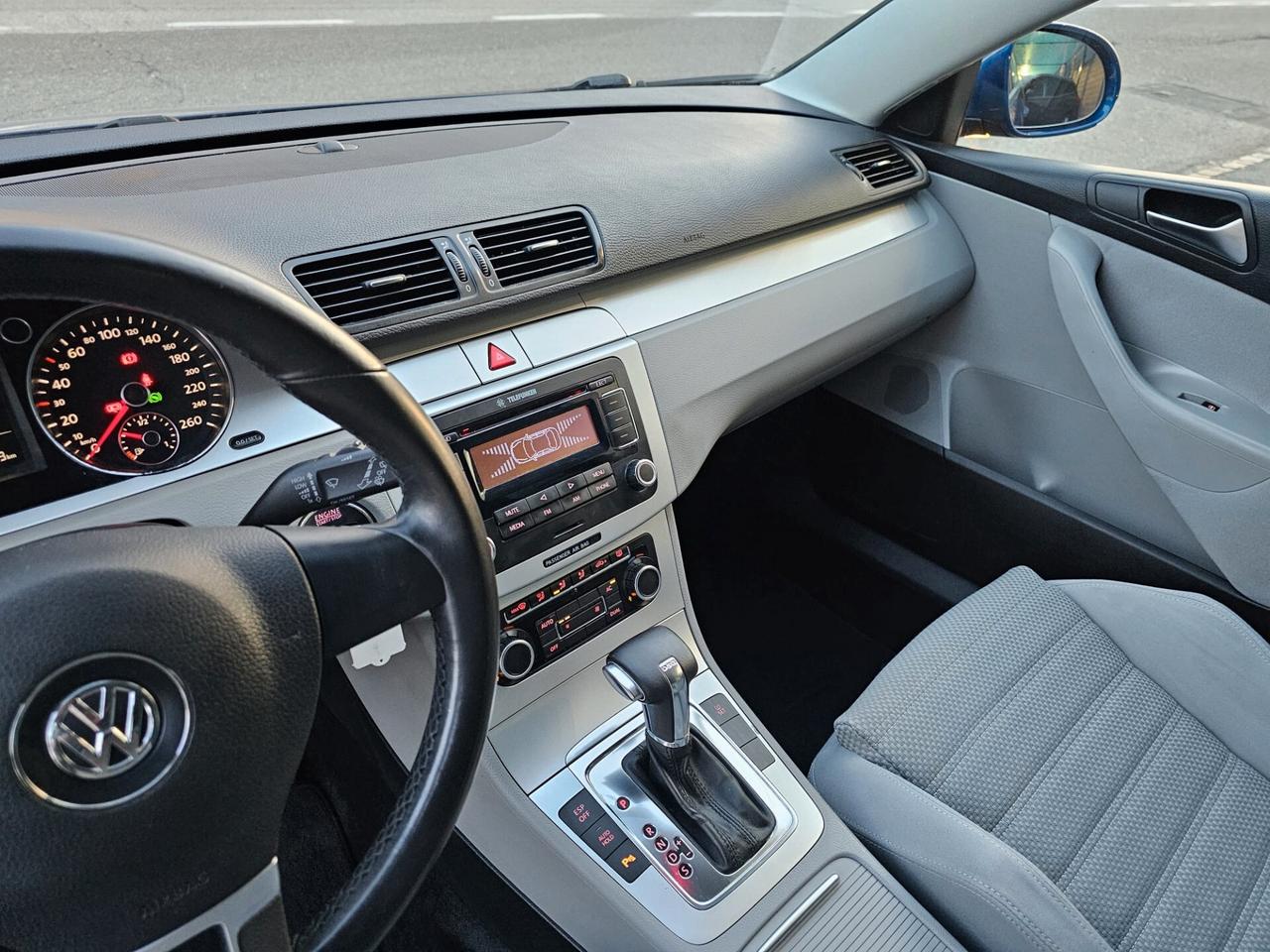Volkswagen Passat Variant 2.0 TDI 140cv DSG R-line*Pdc*Euro5*