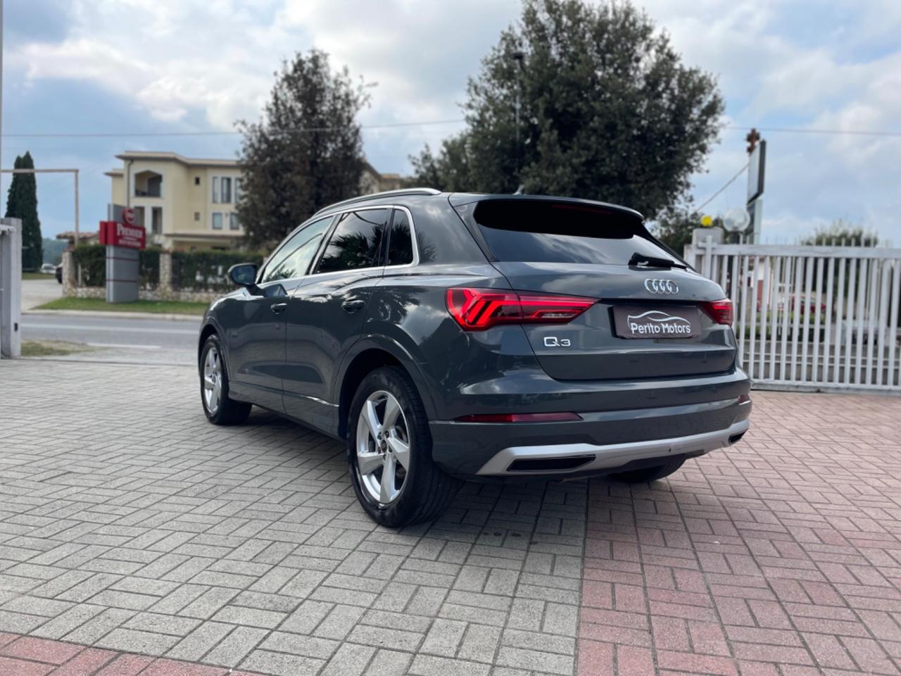 Audi Q3 35 TDI S tronic Business Advanced