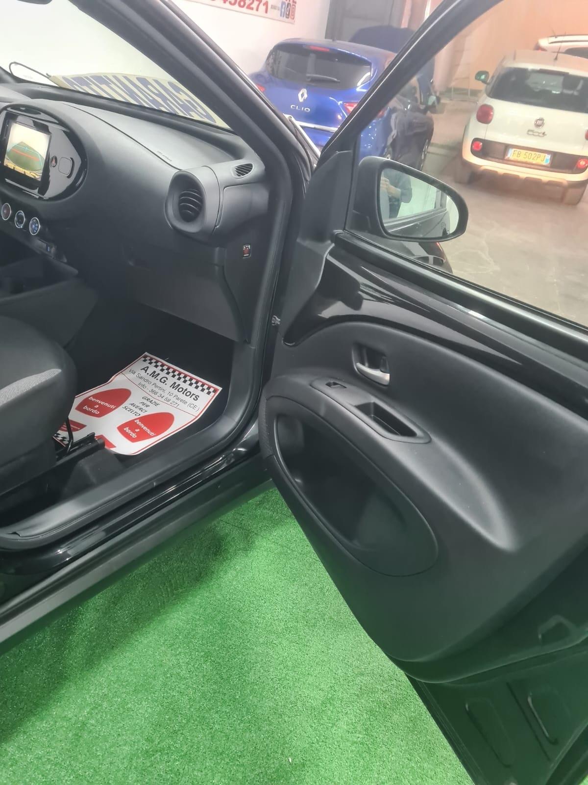 Toyota Aygo X 1.0 VVT-i 72 CV 5 porte Lounge Air