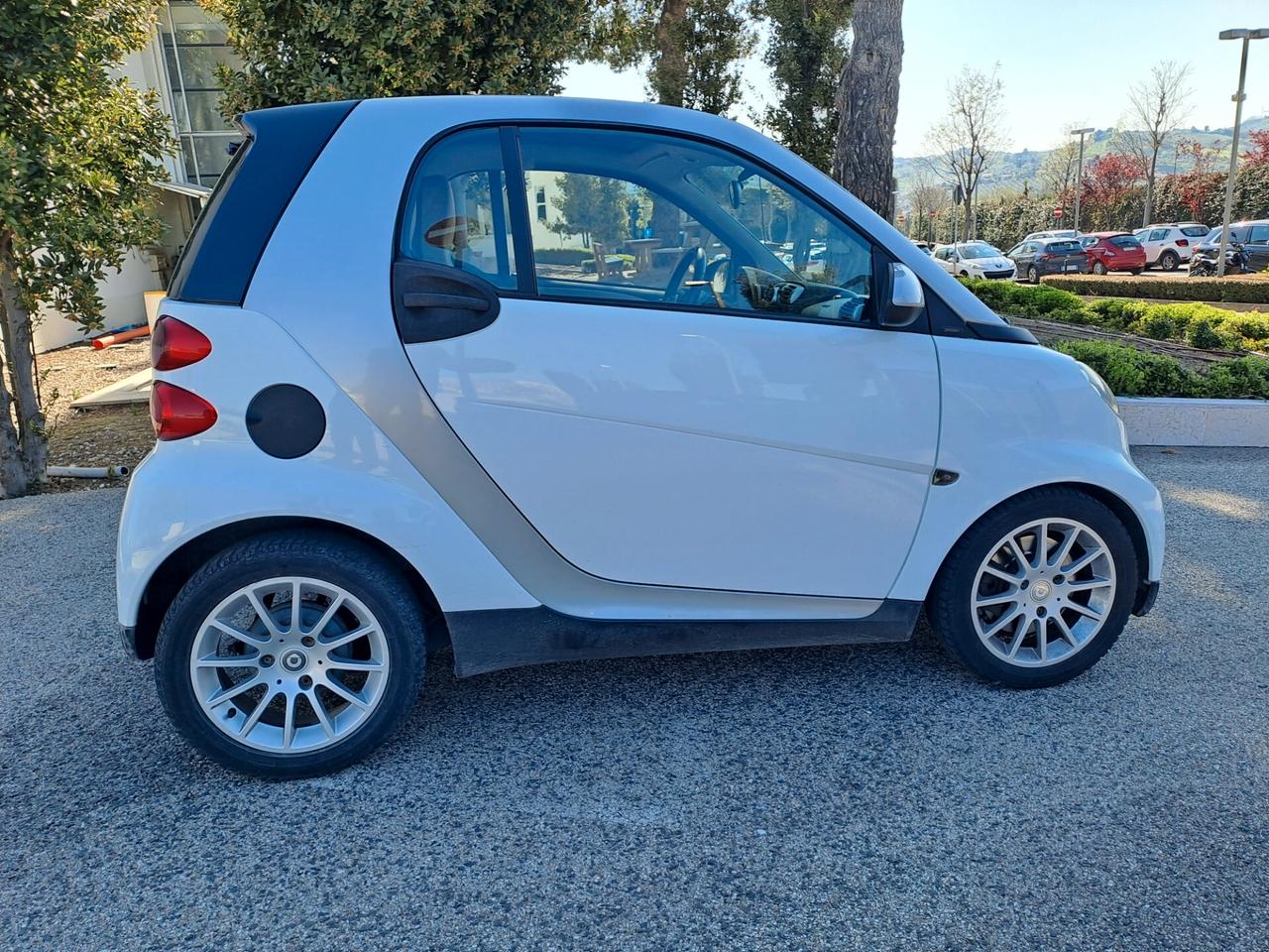 Smart ForTwo 1000 52 kW coupé passion