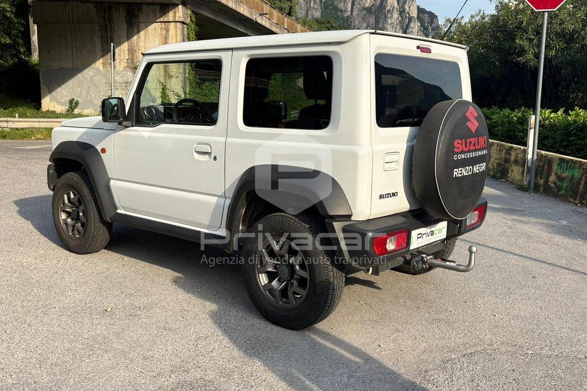 SUZUKI Jimny 1.5 5MT Top